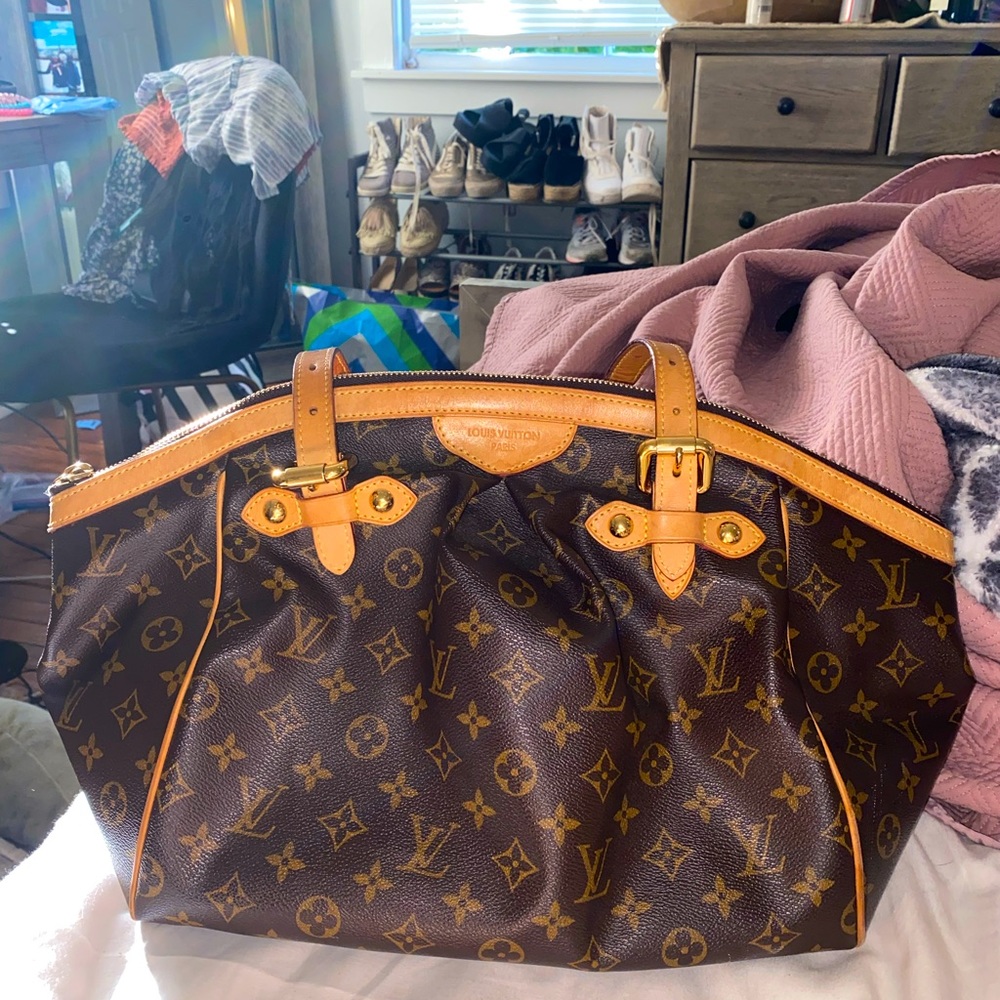 Authentic Louis Vuitton Tivoli Bag